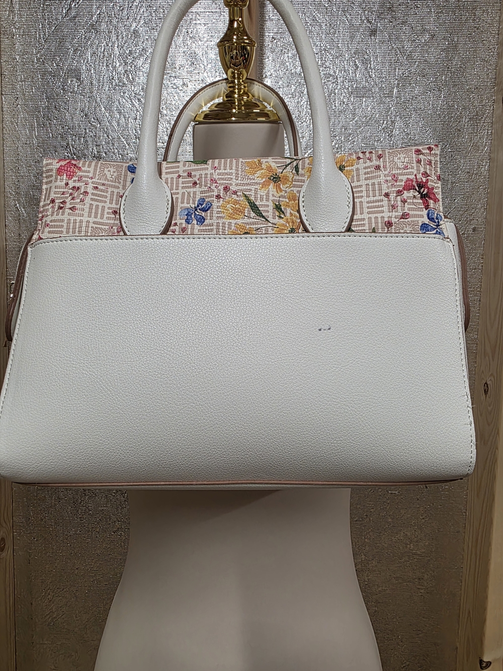 Anne Klein White Floral Print Handbag with Multicolor Blossoms - Picture 3 of 7